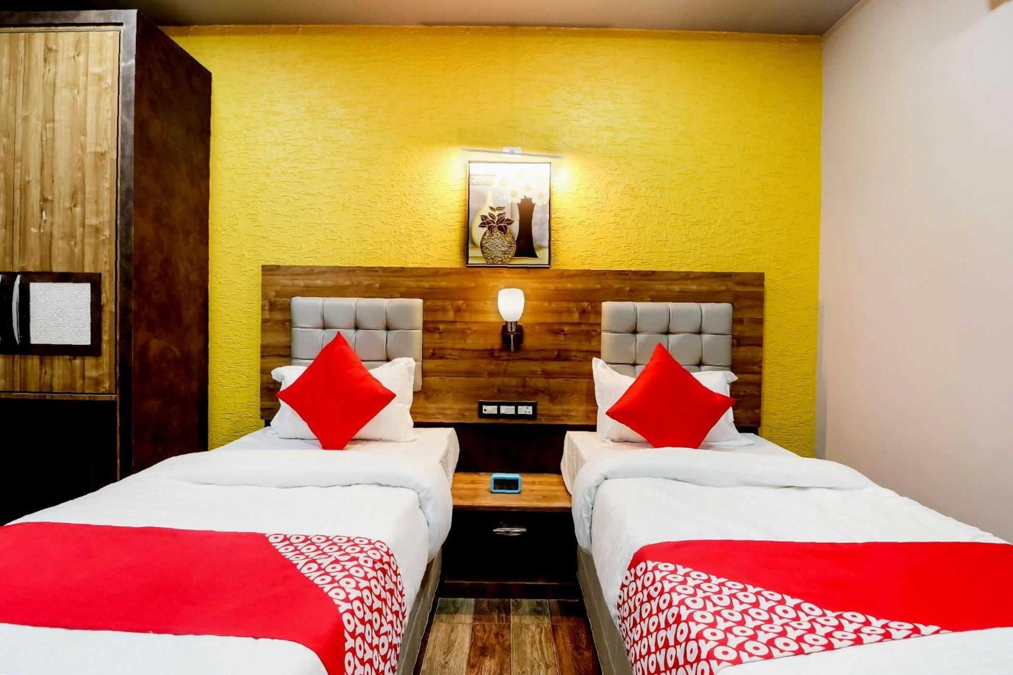 Super Hotel O Padma Manor Brahmapur Екстер'єр фото