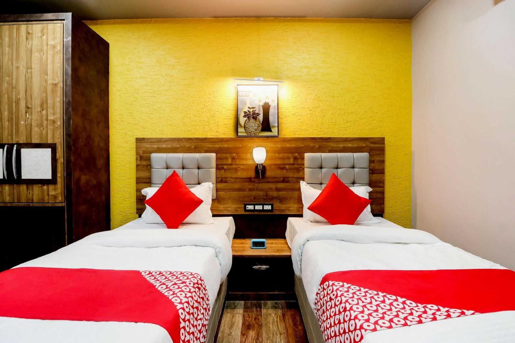 Super Hotel O Padma Manor Brahmapur Екстер'єр фото