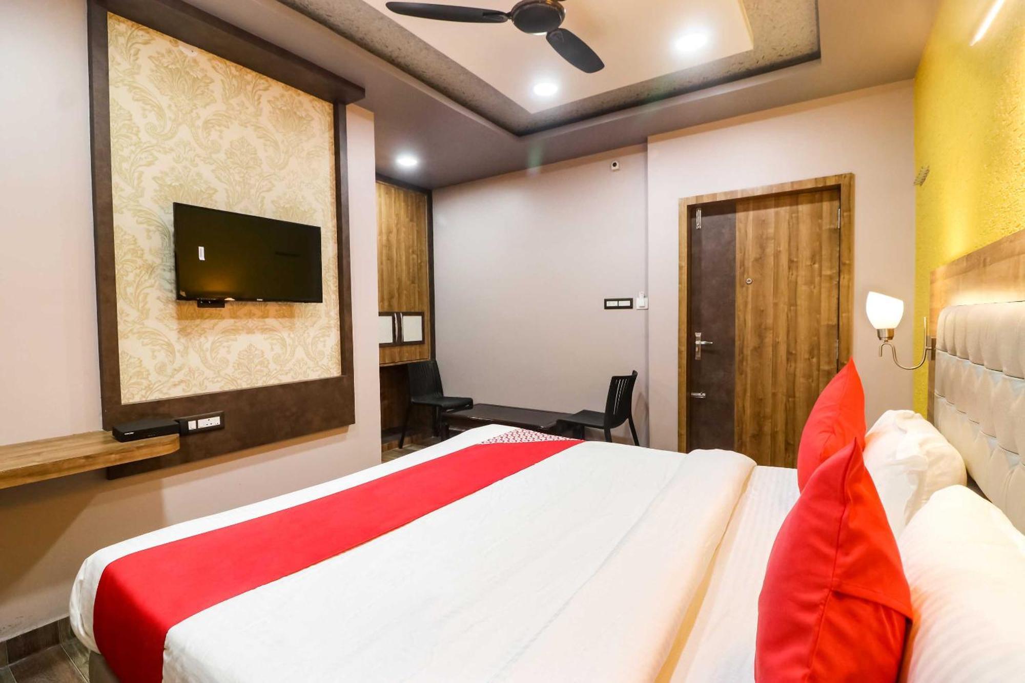 Super Hotel O Padma Manor Brahmapur Екстер'єр фото