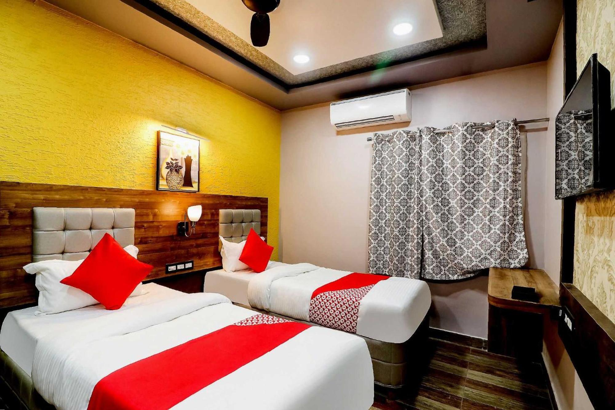 Super Hotel O Padma Manor Brahmapur Екстер'єр фото